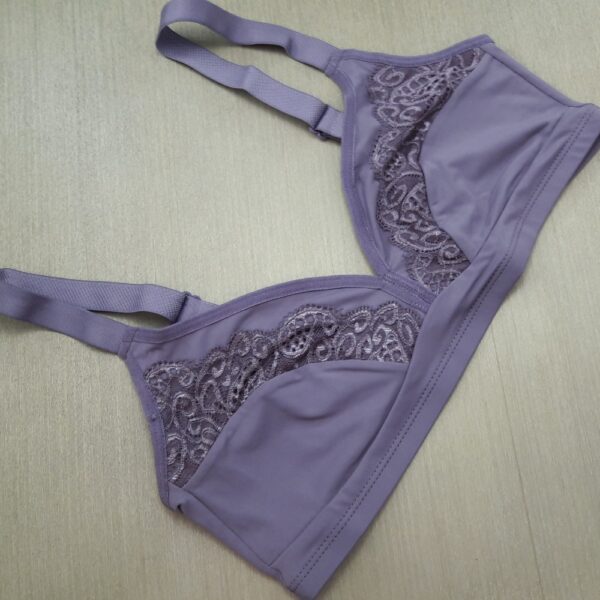 Conjunto Lingerie Microfibra Sutiã Sem Bojo e Calcinha Renda - Imagem 4