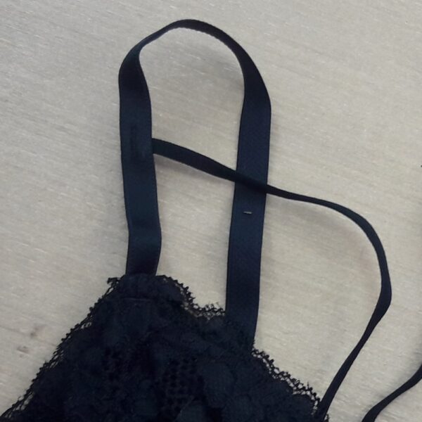 Sutiã Strappy Renda com Tiras Frontais e  Alças Reguláveis - Imagem 2