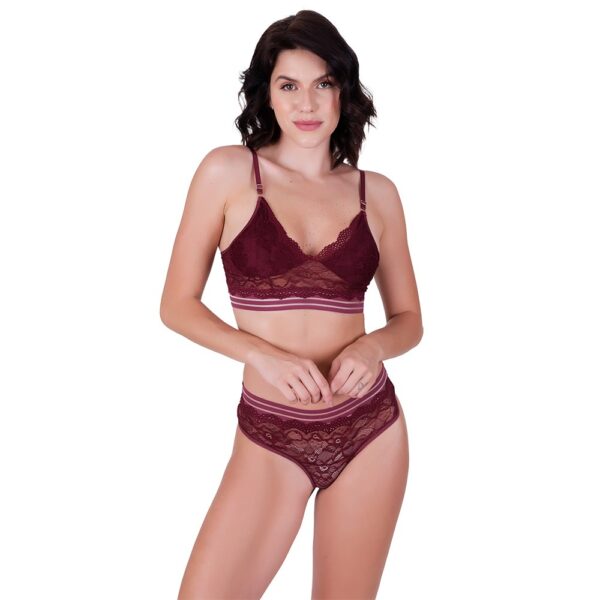 Conjunto Lingerie Cropped Alças Reguláveis e Calcinha Renda - Imagem 4