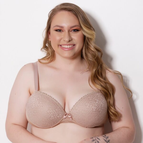 Sutiã Plus Size Com Bojo Renda e Laterais em Microfibra - Imagem 8