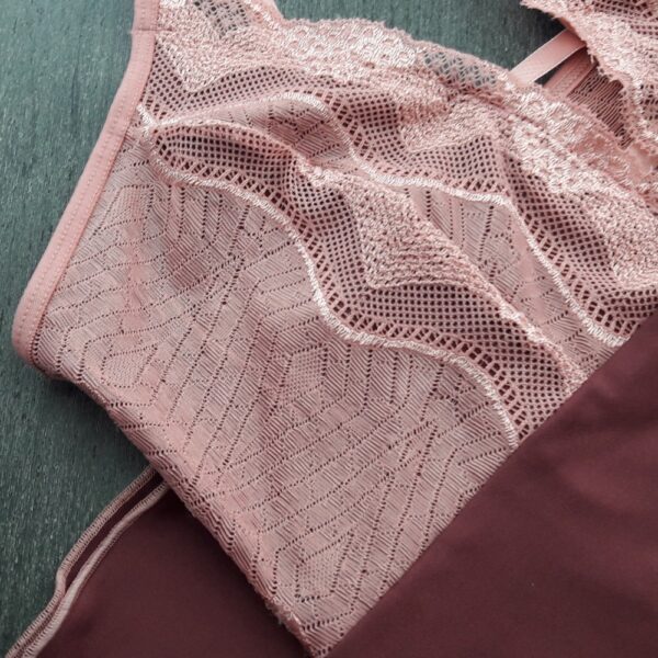Camisola Longa Sensual em Microfibra e Renda com Laço - Imagem 8