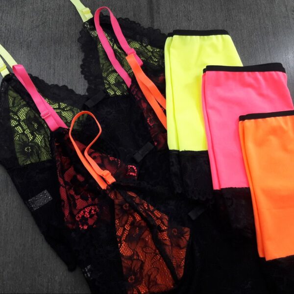 Baby Doll Poliéster e Elastano Neon Cropped e Short Renda - Imagem 8